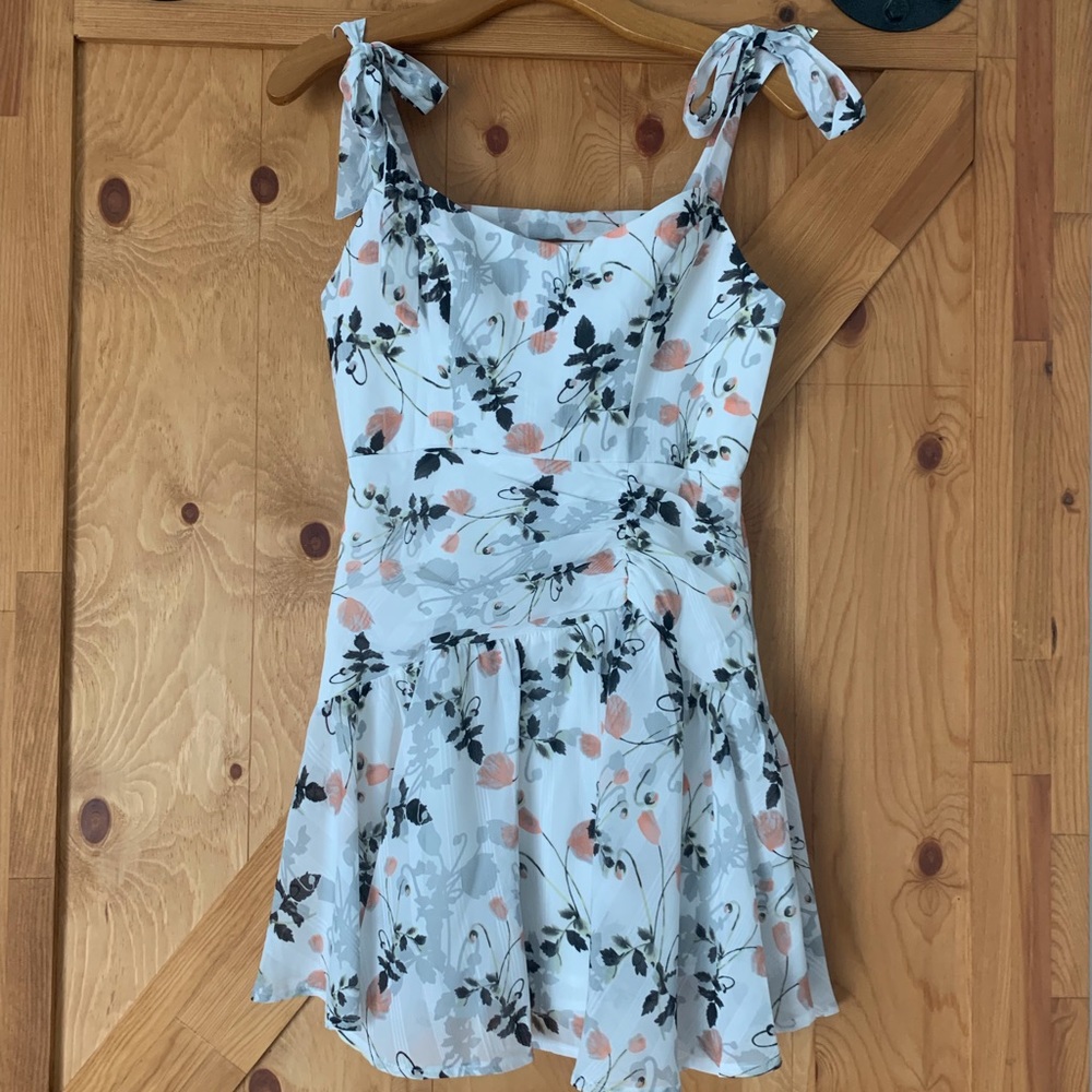 COPY - ADORABLE SUMMER DRESS- NEVER WORN